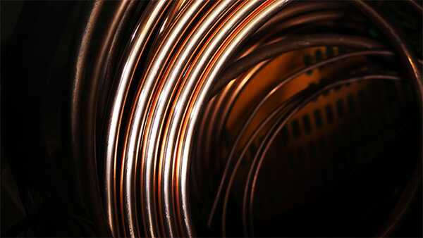 Integrated heat pump hot water pre-heating system Integrated heat pump hot water pre-heating system